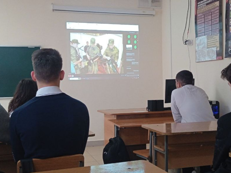 Видео-конференция по вопросам поступления в военный учебный центр.